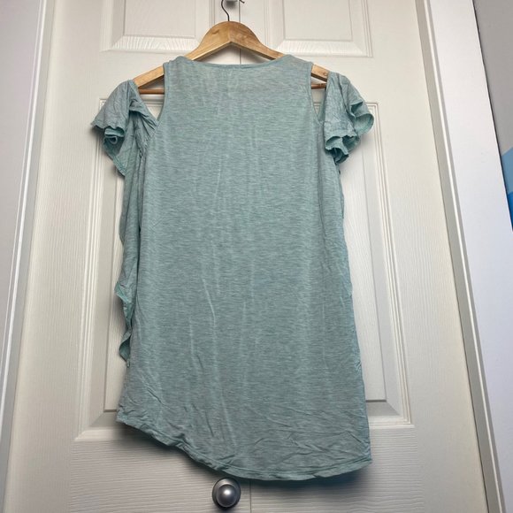 Cold Shoulder Flutter Sleeve Top Size Small - Picture 6 of 6